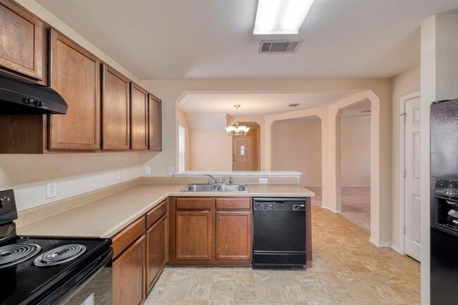 Building Photo - 7412 Cayenne Ln