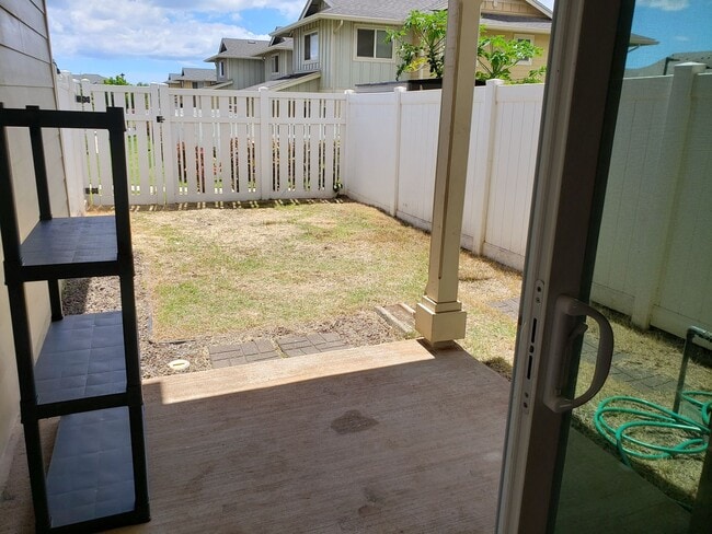 Building Photo - Newly Built TH 2bd, 2.5ba, 2pkg 1014sqft. ...