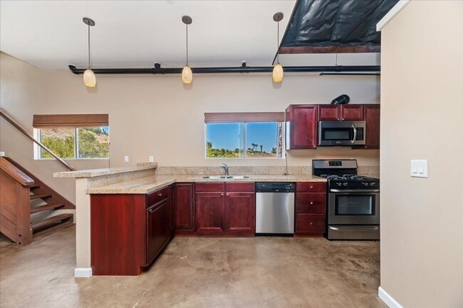 Building Photo - **Spacious 2-Bedroom Home In The Heart Of Wine Country**