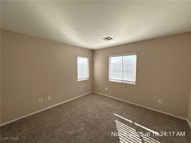 Building Photo - 186 Duck Hollow Ave