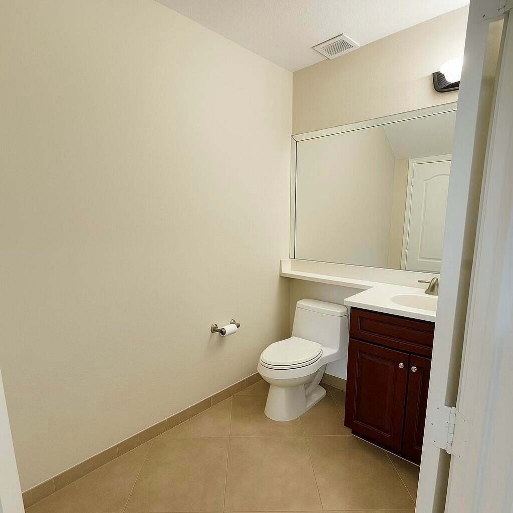 Building Photo - 4573 Artesa Way S