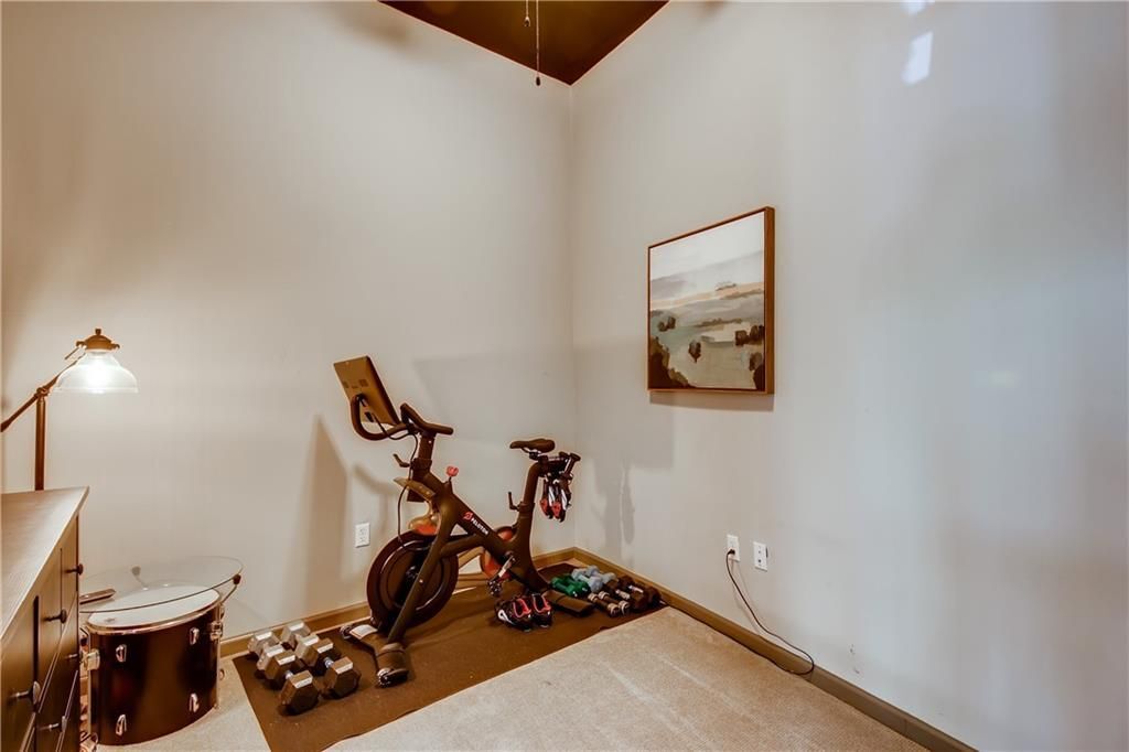 Building Photo - 3400 Malone Dr