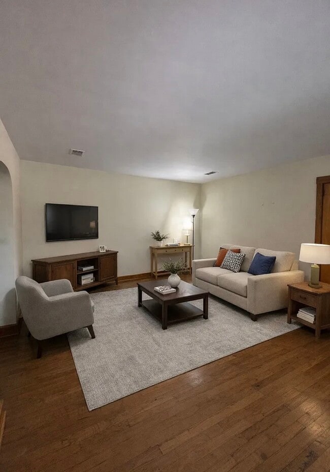 Building Photo - 18 Cleveland Ave