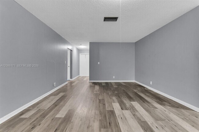 Building Photo - 608 SW 76th Terrace