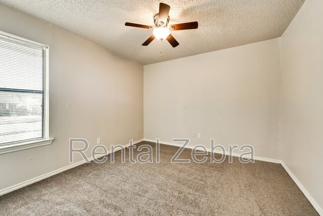 Building Photo - 500 Woodhollow Dr