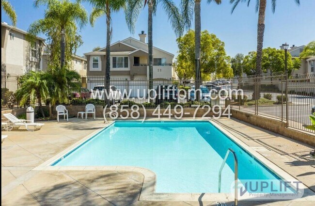 Building Photo - 3 Bed, 2.5 bath Condo w/ Central HVAC, Lau...
