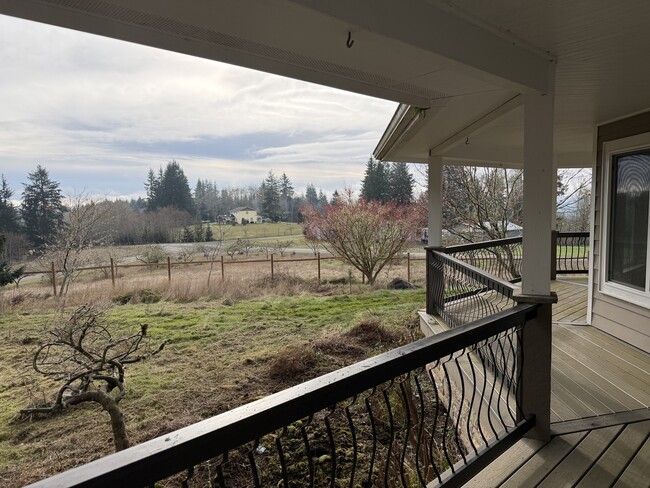 Building Photo - 184 Capitol Ridge Rd