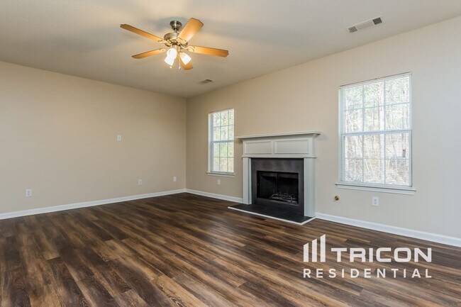 Building Photo - 1820 Spring Hill Cove