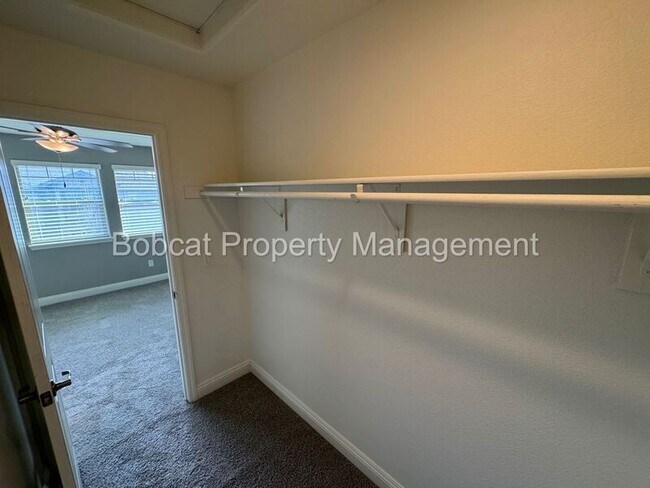 Building Photo - 1292 Saltern Dr