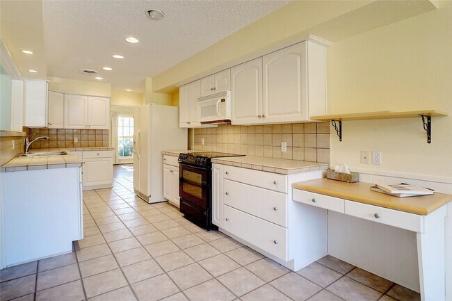 Building Photo - 6348 Juneau Rd