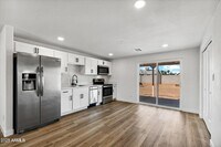 Building Photo - 4150 E Sweetwater Ave