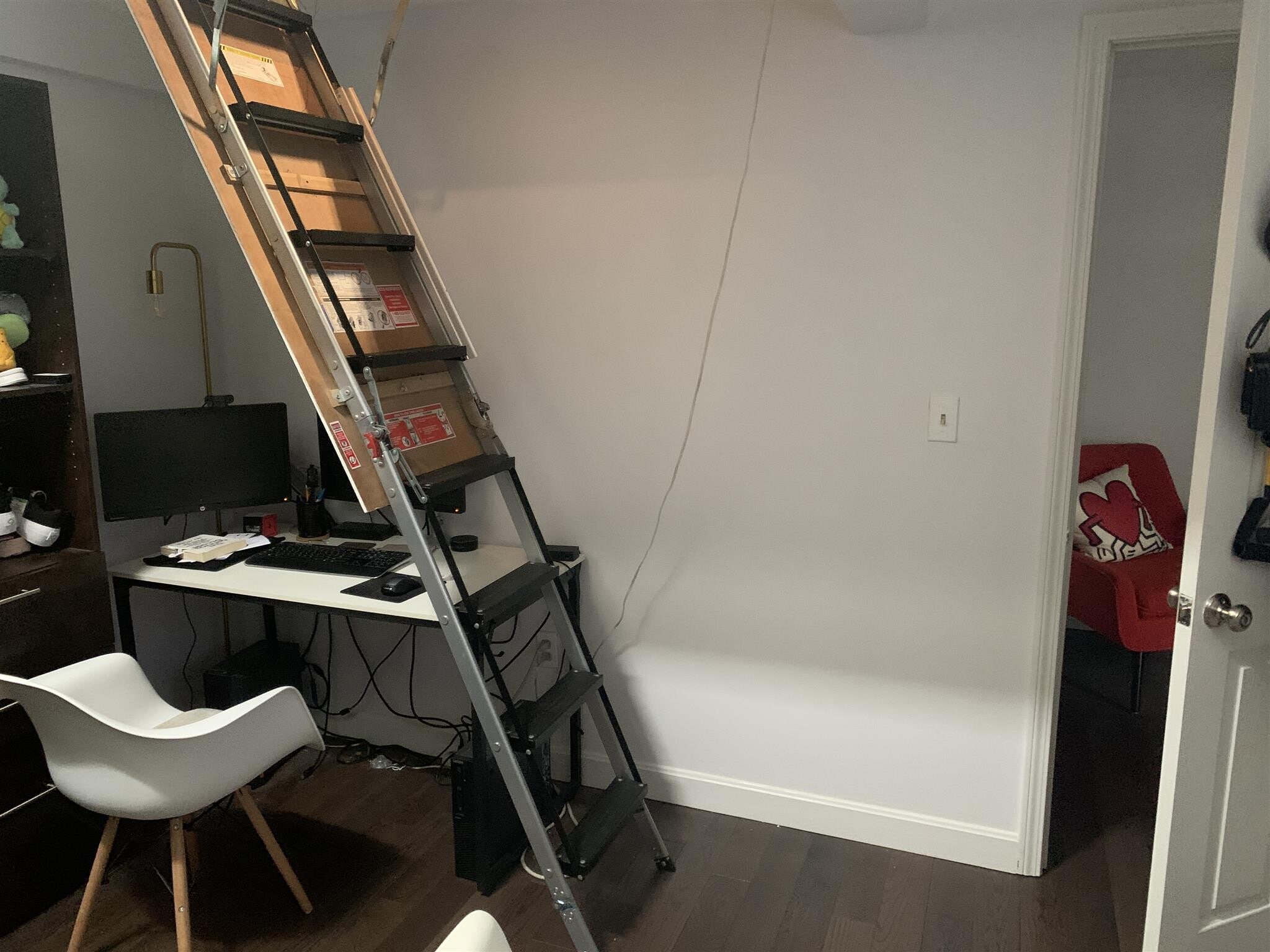 Building Photo - 14 Locust St