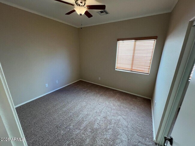 Building Photo - 714 W Spruell Ave