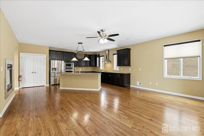 Building Photo - 86 Davinci Dr