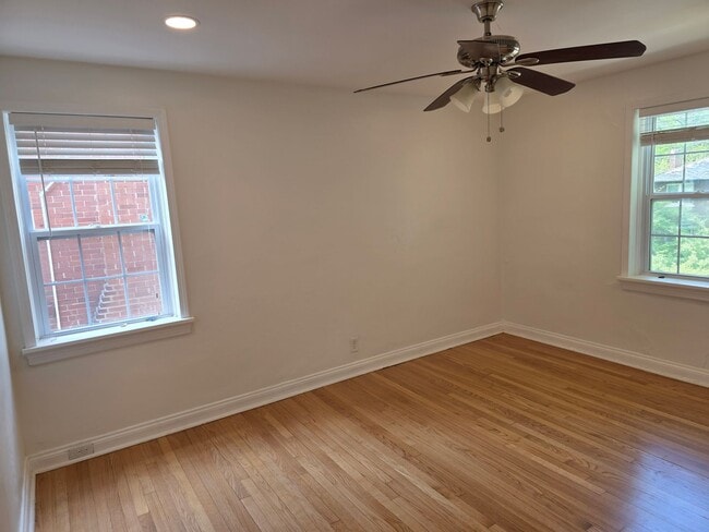 Building Photo - 7264 Northmoor Dr