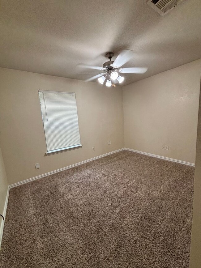 Building Photo - 3112-3114 S Cherry Ln