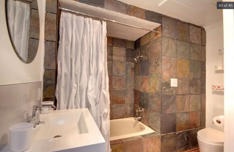 Building Photo - 1401 Rockspray Dr