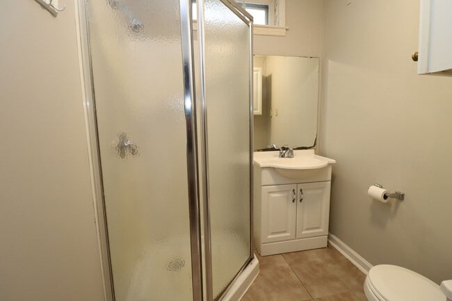Building Photo - Live Near It All – 3 Bedroom Gem in Columb...