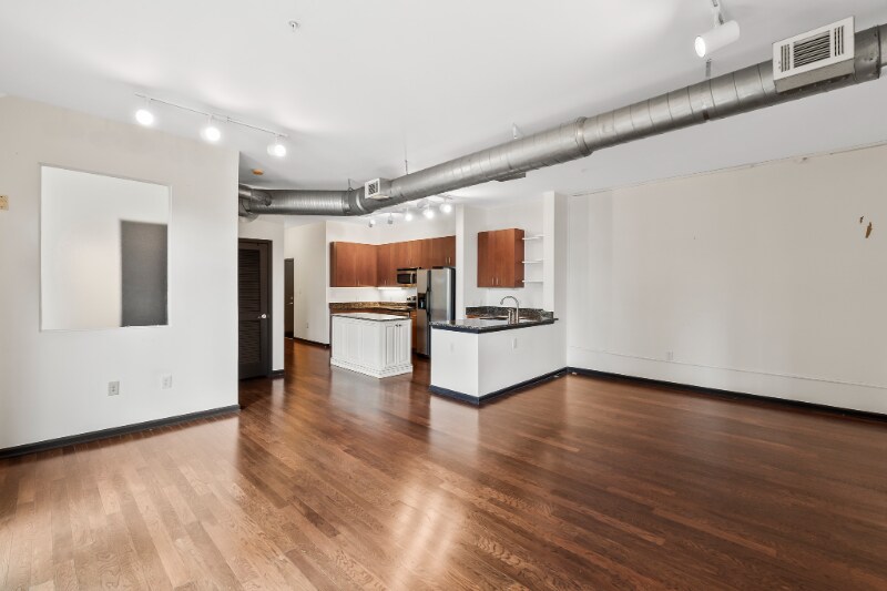 Building Photo - 5300 Peachtree Rd