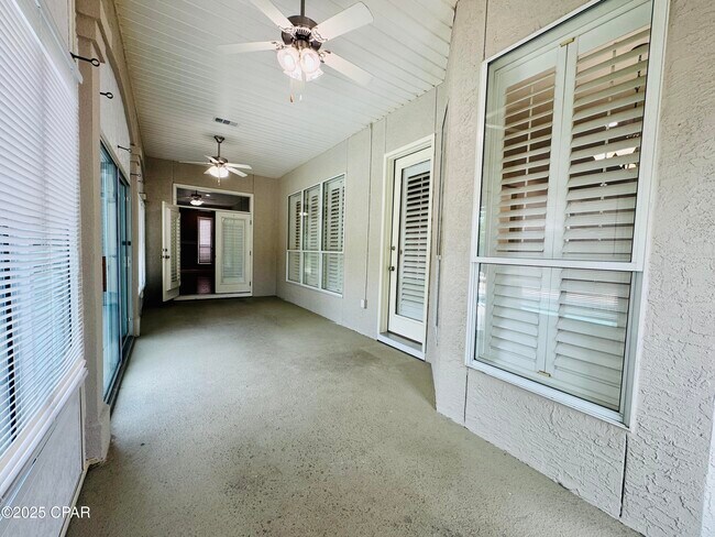 Building Photo - 100 Palm Bay Blvd