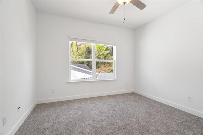 Building Photo - 5712 Bascom Ln