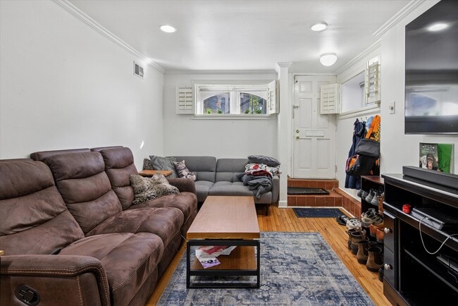 Building Photo - 1950 N Hudson Ave