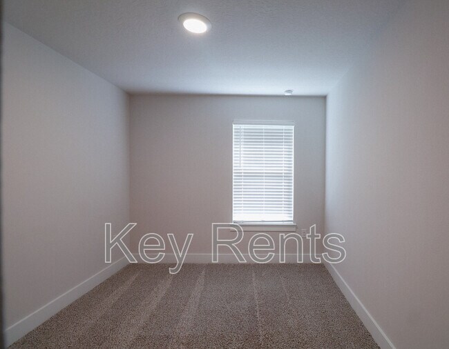 Building Photo - 1646 Iroquois Ct