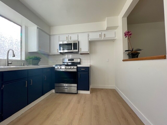 Primary Photo - 16126 S Ainsworth St