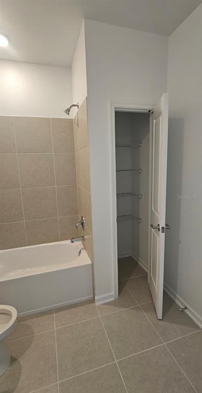 Building Photo - 2557 Rider Rain Ln