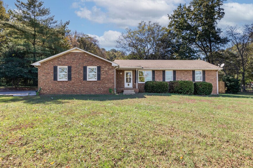 Building Photo - 8171 Horton Hwy