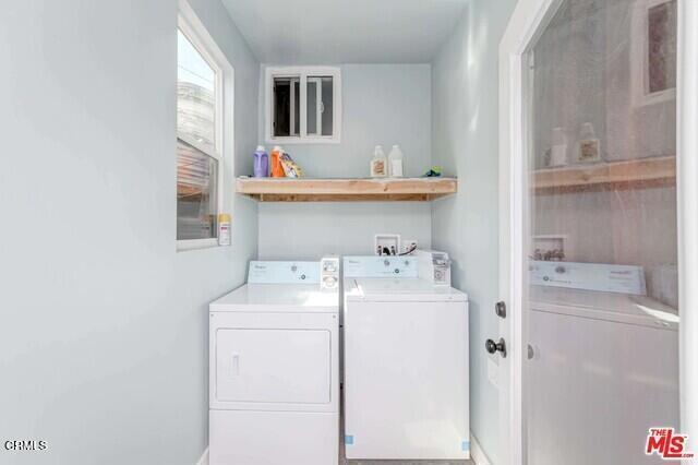 Building Photo - 1726 W 37th Pl