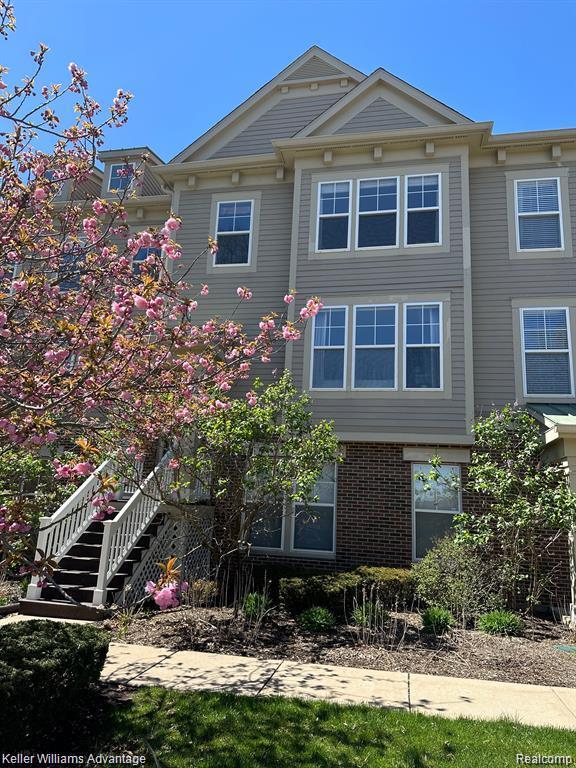 Building Photo - 150 Hamilton St