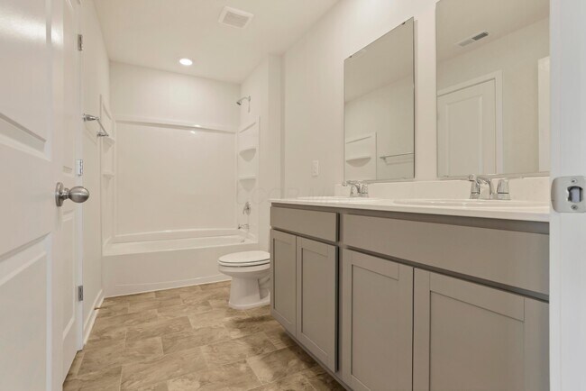Building Photo - 6302 Marinelli Dr N