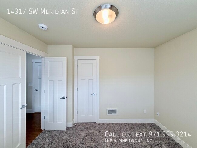 Building Photo - 14317 SW Meridian St