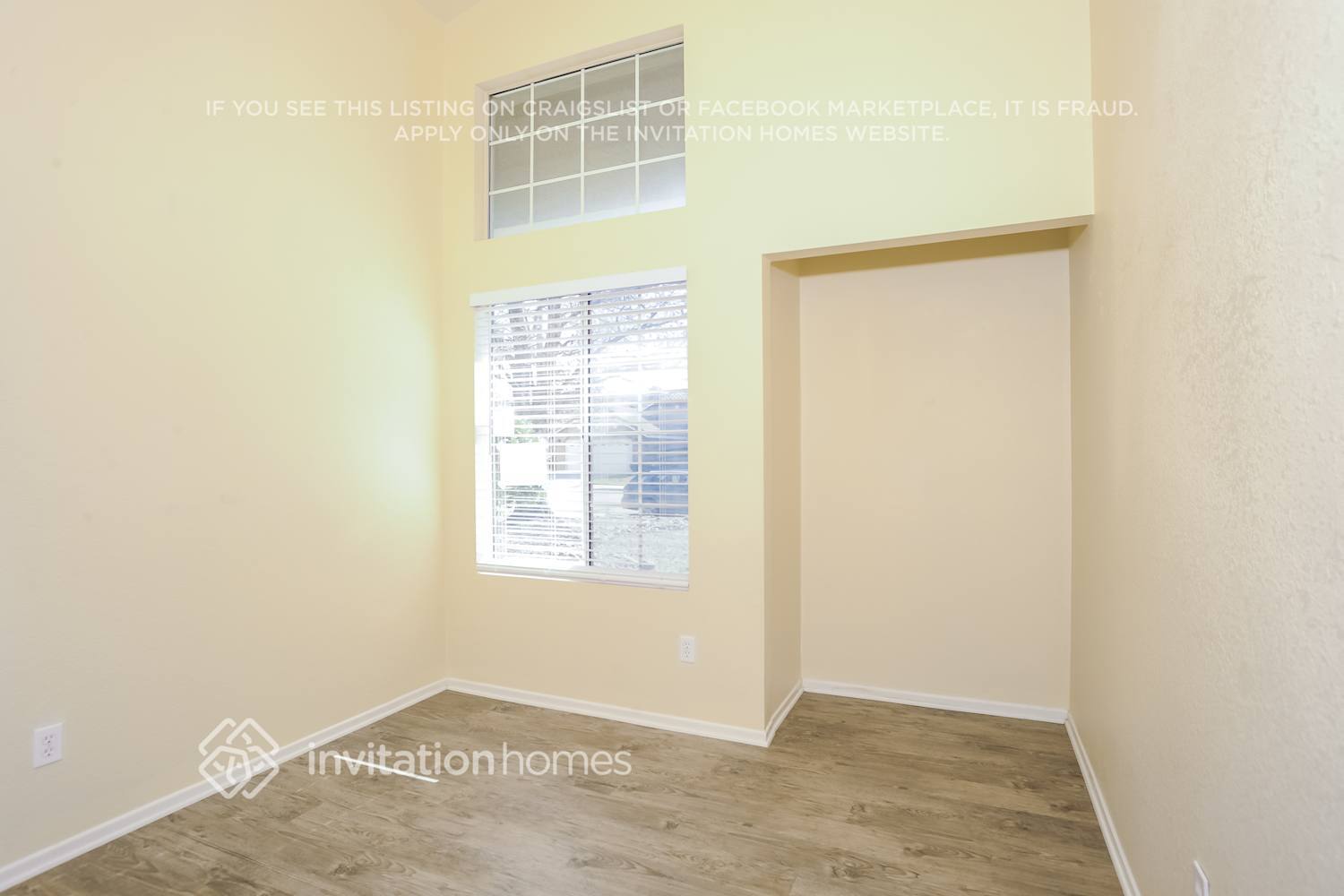 Building Photo - 39826 Milan Dr