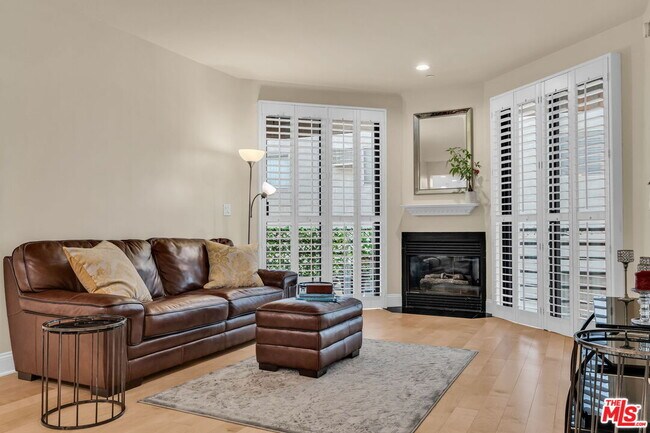 Building Photo - 12000 Goshen Ave