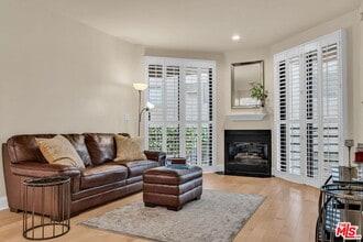 Building Photo - 12000 Goshen Ave