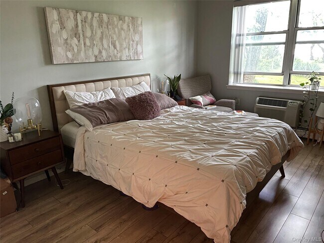 Building Photo - 400 Mt Pleasant Ave