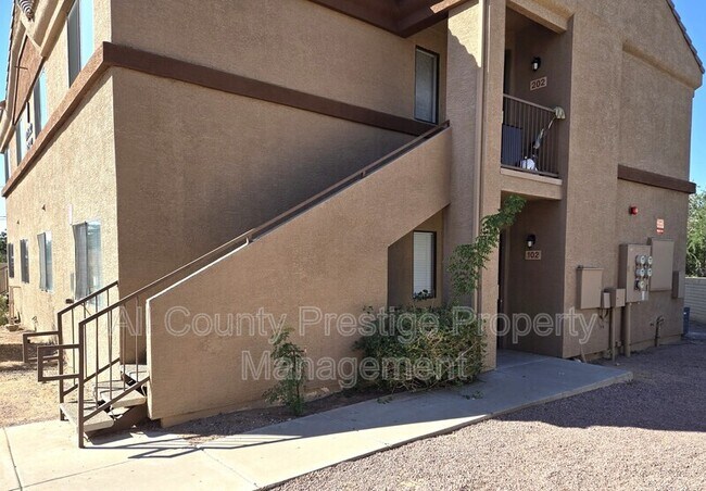 Building Photo - 16033 N 25th St