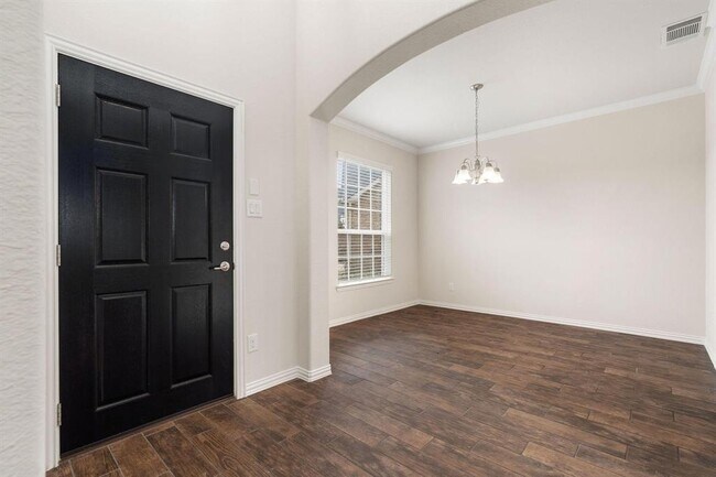Building Photo - 24727 Lake Basin Ct