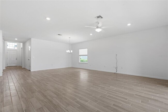Building Photo - 5637 SW 93rd St