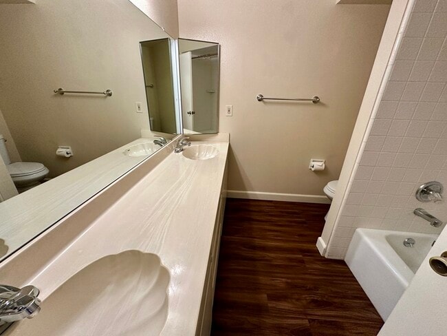 Building Photo - Stunning McCormick Ranch home