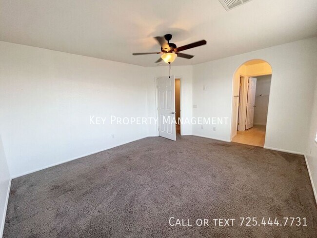 Building Photo - 605 Sonoran Heights Ave