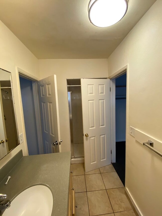 Building Photo - 6525 Del Playa Dr