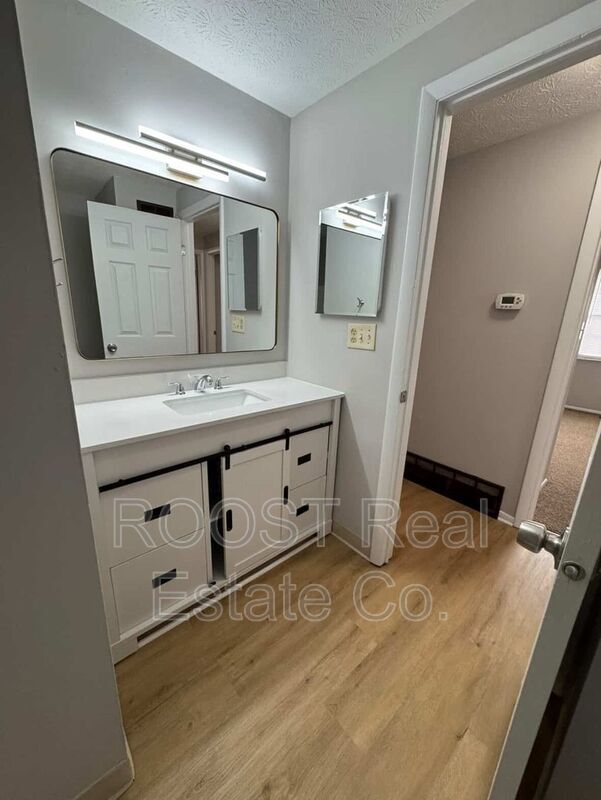 Building Photo - 2801 Conrad Dr