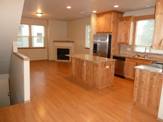 Building Photo - 2979 SE 92nd Ave