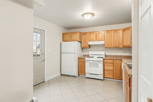 Building Photo - 439 Market St