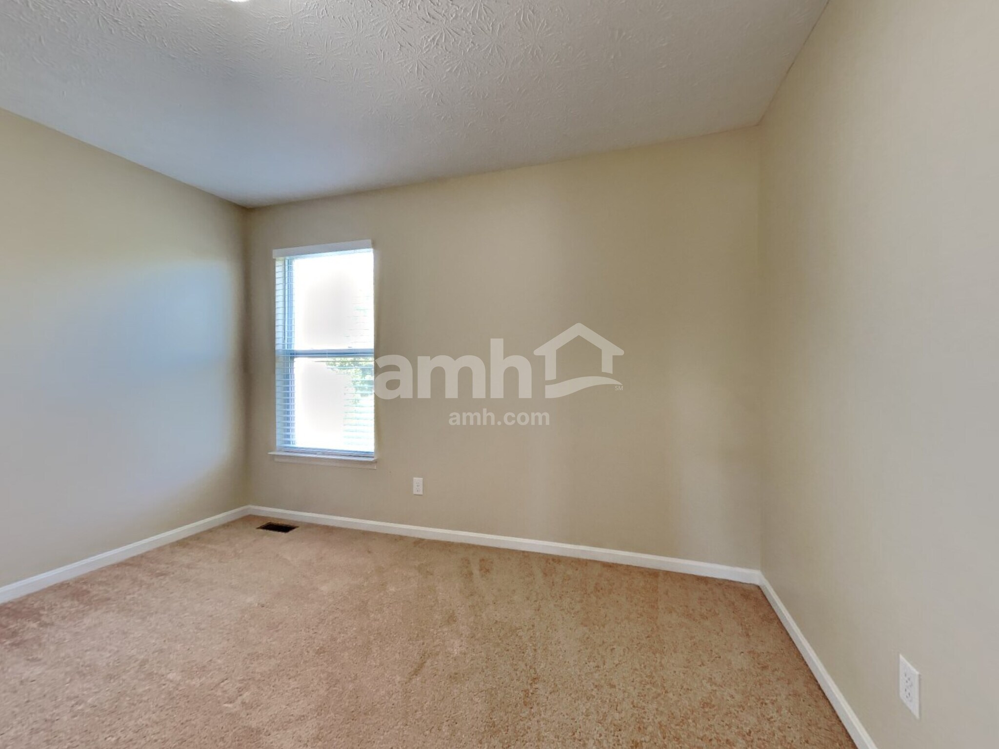 Building Photo - 2106 Prairie Clover Dr