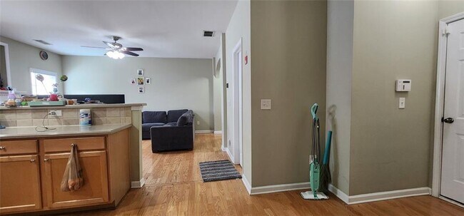 Building Photo - 2877 Cross Creek Dr