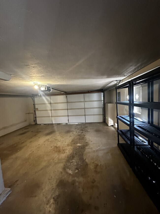 Building Photo - 154 Maiden Ln